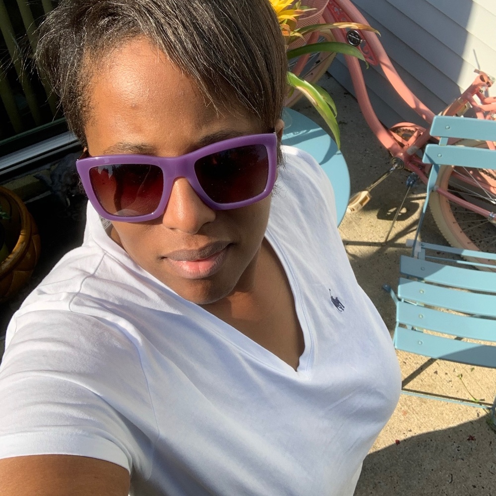 Meet your Posher, Sereen